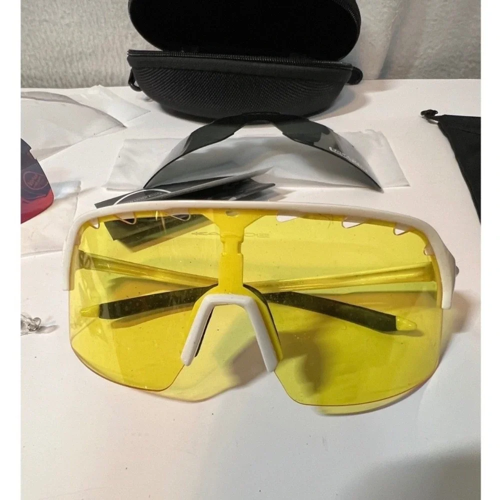 Kapvoe Cycling Sunglasses White Frame 4 Interchangeable Lenses Polarized Sport